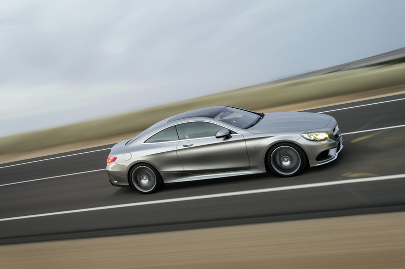 Illustration for article titled The 2015 Mercedes-Benz S-Class Coupe Has 47 Crystals In Its Headlights